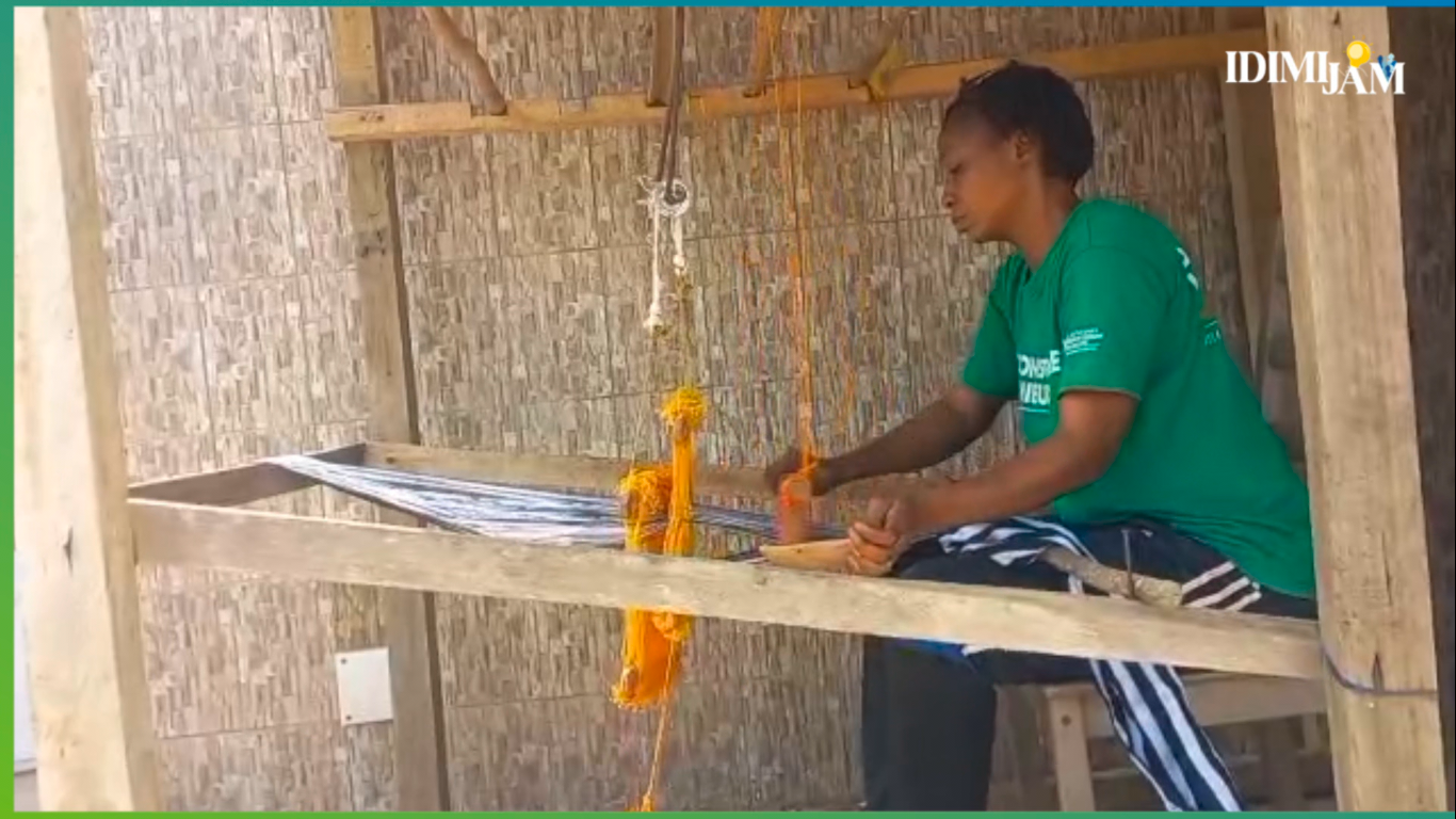 Quand une économiste choisi le métier de tisserande