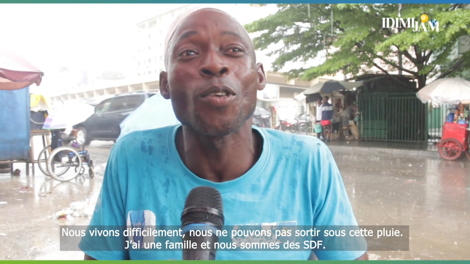 Le quotidien des mendiants : une vie marquée par les intempéries et l’angoisse